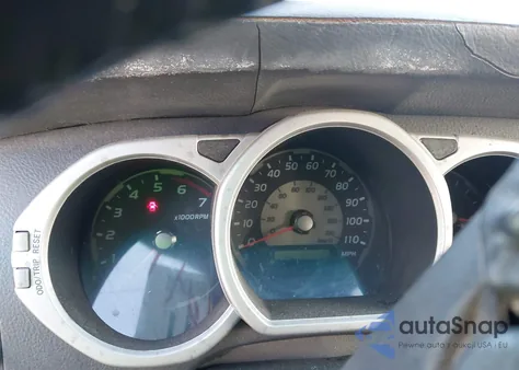 2004 Toyota 4Runner Sr5 Sport V6 z USA, uszkodzony, nr VIN JTEBU14R348017440